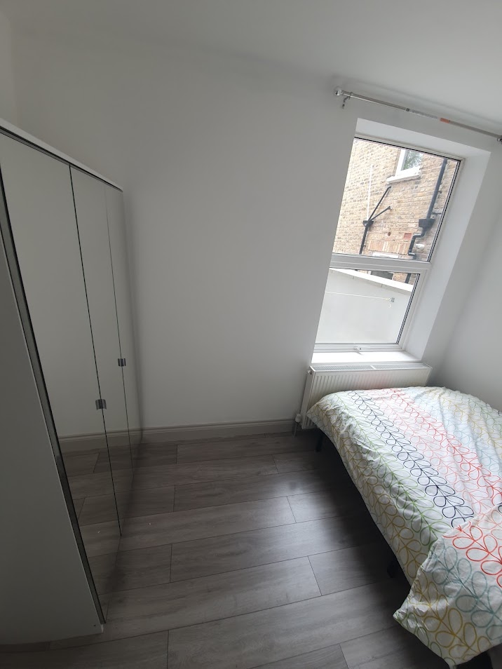 Bright Spacious 1 bedroom flat. All bills included — photo 1