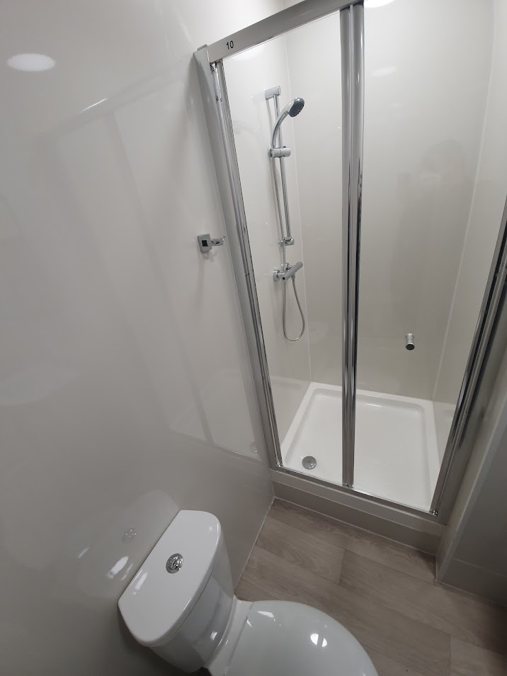 Bright Spacious 1 bedroom flat. All bills included — photo 3