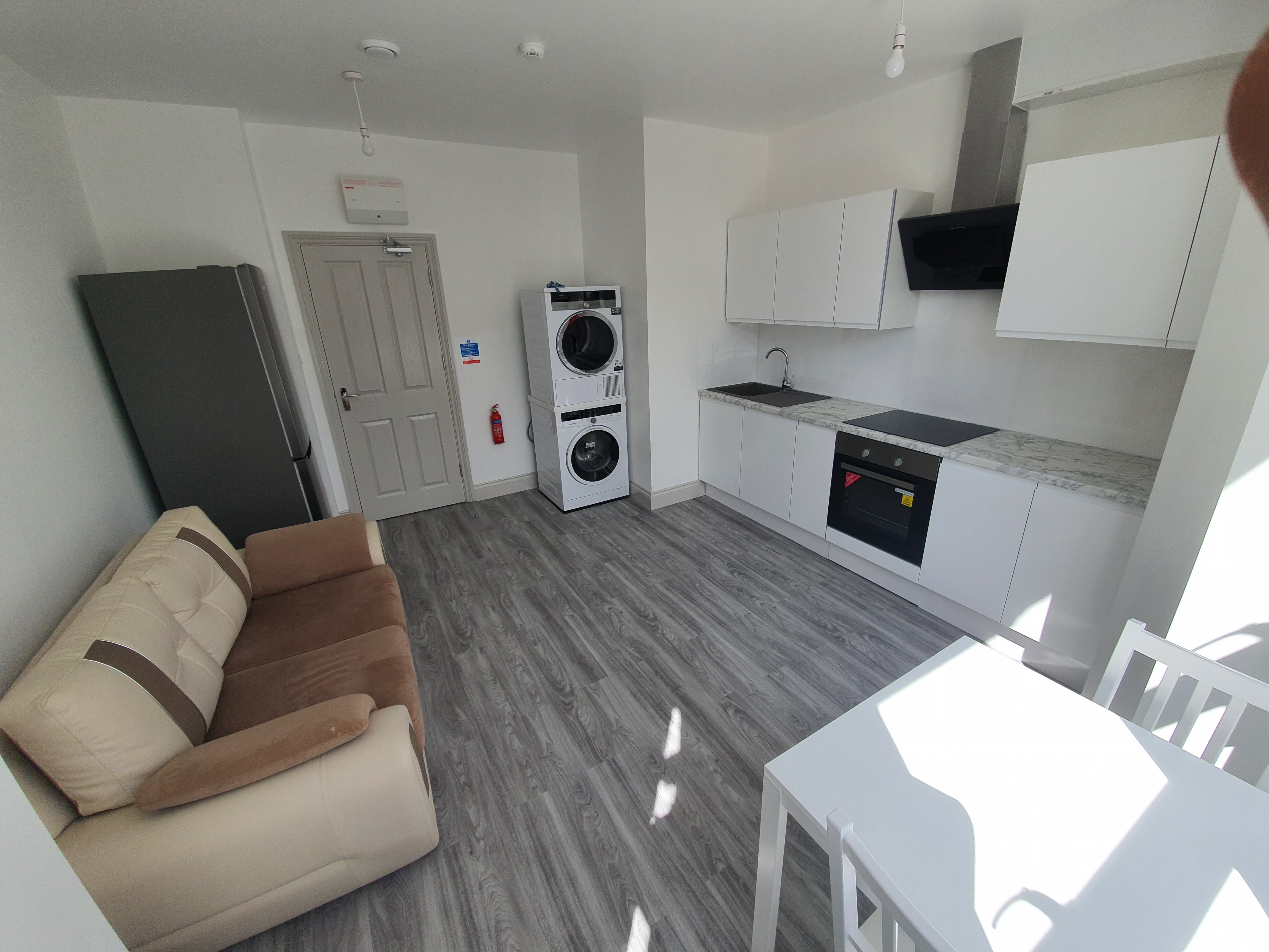 Bright Spacious 1 bedroom flat. All bills included — photo 6